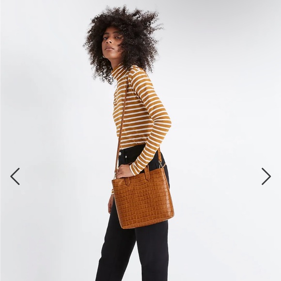 Madewell Zip-Top Small Transport Crossbody in Croc Embossed Leather - Picture 15 of 16